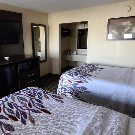 Red Roof Inn & Suites Greenwood, Sc Экстерьер фото